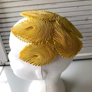 Vintage ivory fascinator hat